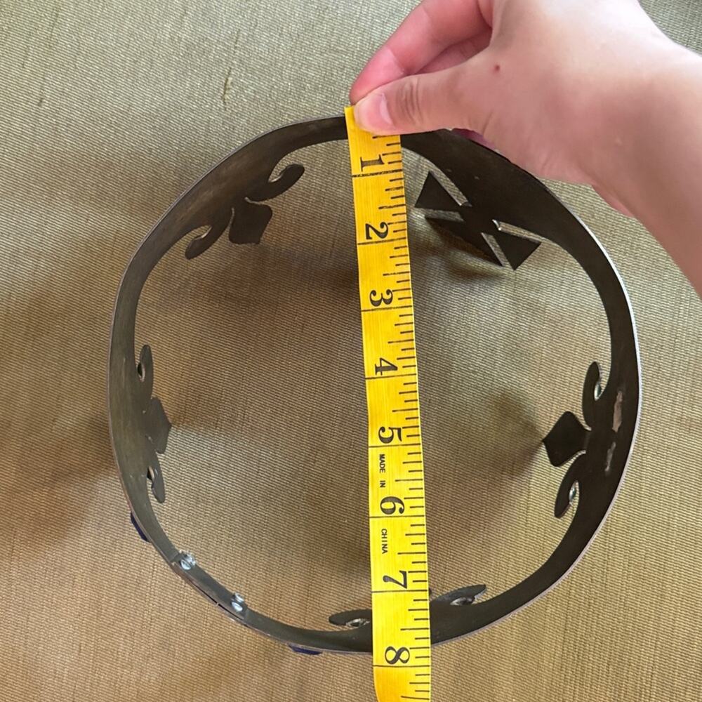 Metal jeweled prop crown - Picture 6 of 6